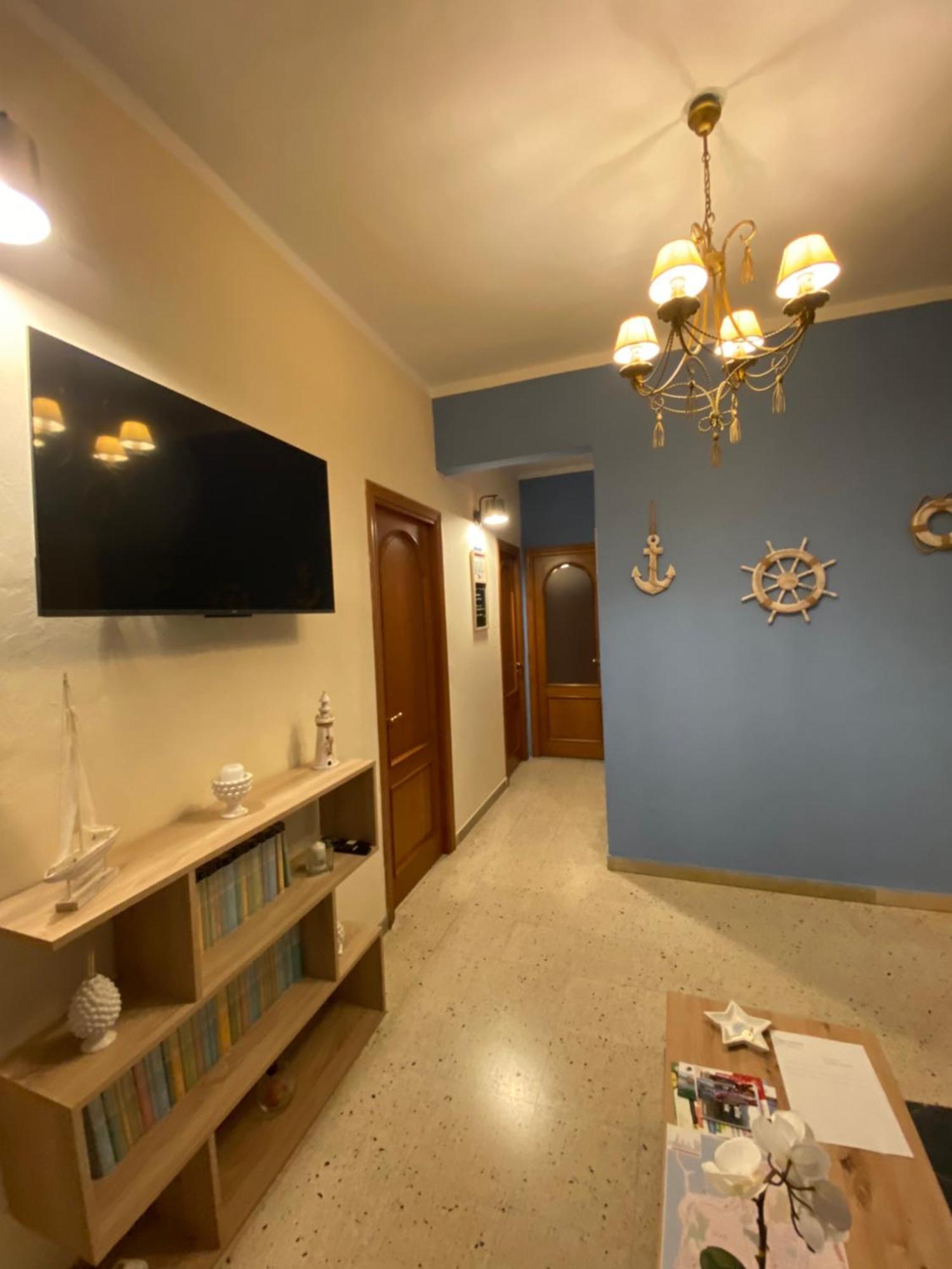 Casa Dominique Apartment เชฟาลู ภายนอก รูปภาพ