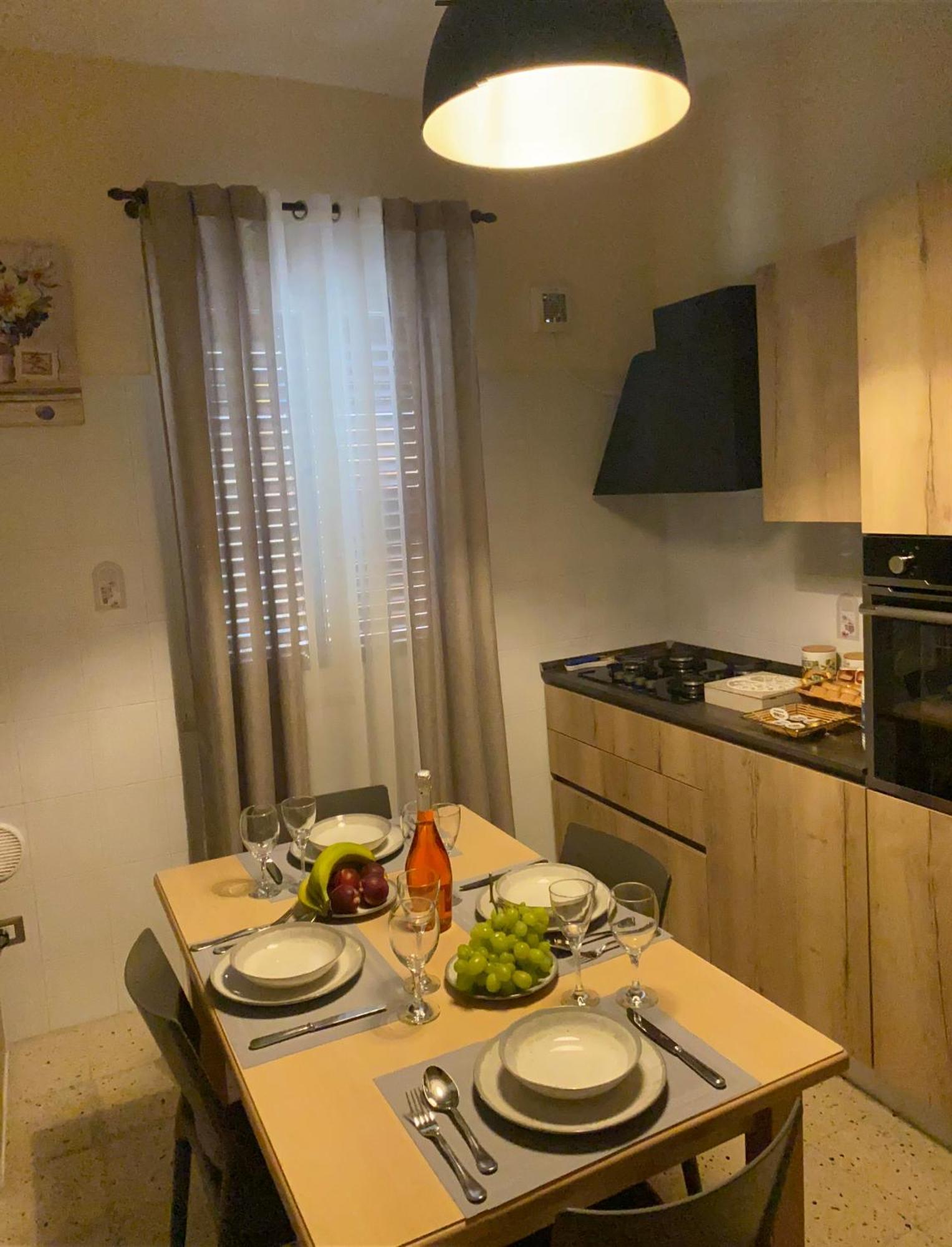 Casa Dominique Apartment เชฟาลู ภายนอก รูปภาพ