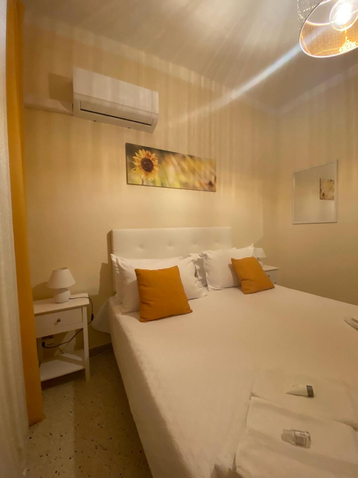 Casa Dominique Apartment เชฟาลู ภายนอก รูปภาพ